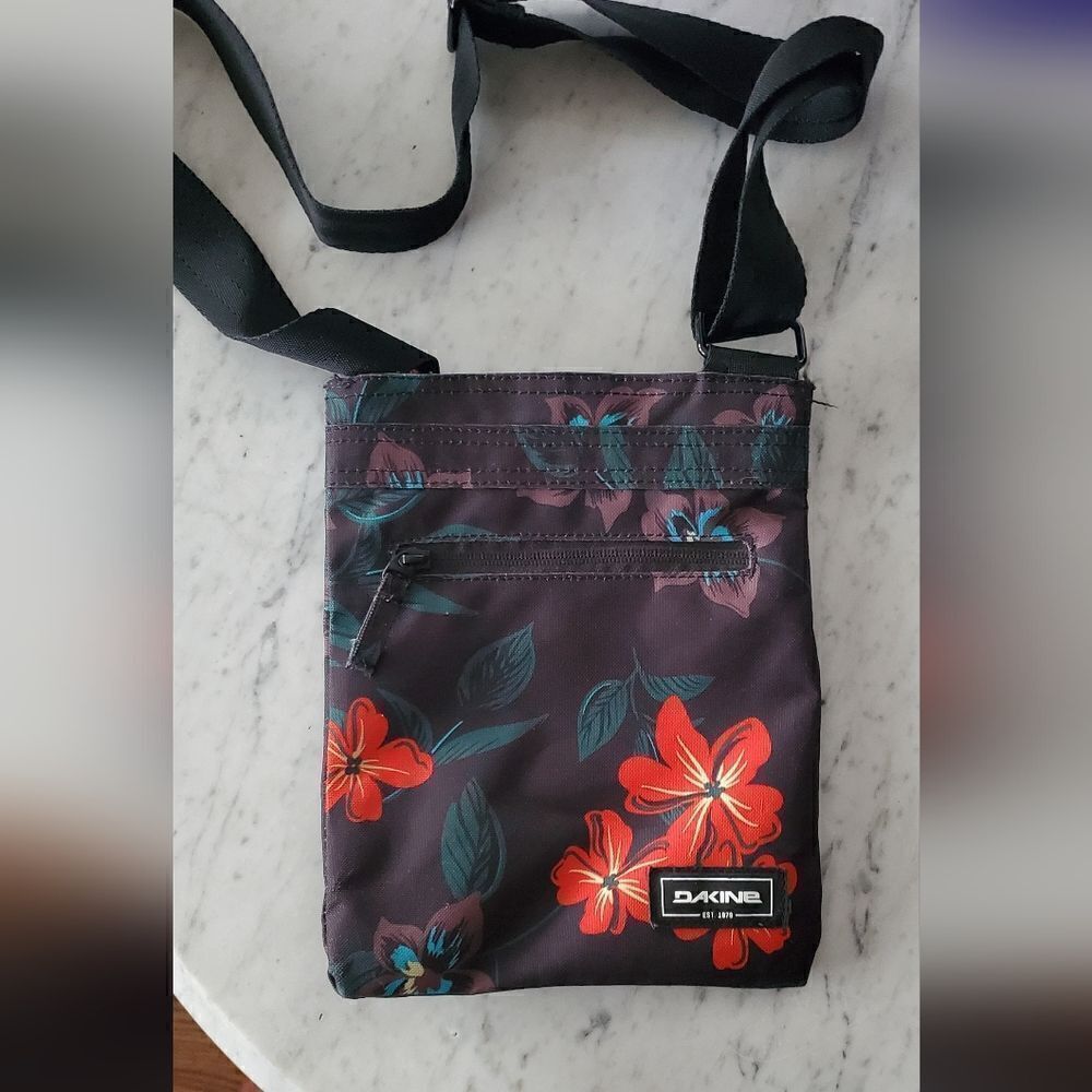 Dakine - Jive Crossbody Purse